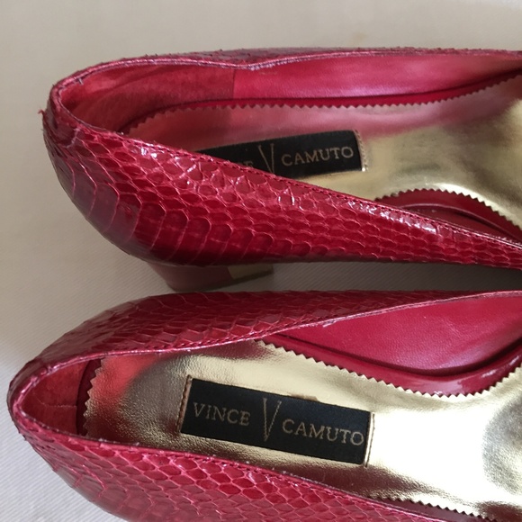 Vince Camuto Block Heel Open Toe - Picture 4 of 4